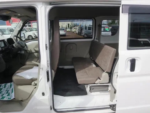 Nissan Clipper