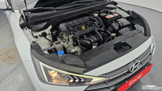 Hyundai Elantra (Avante)