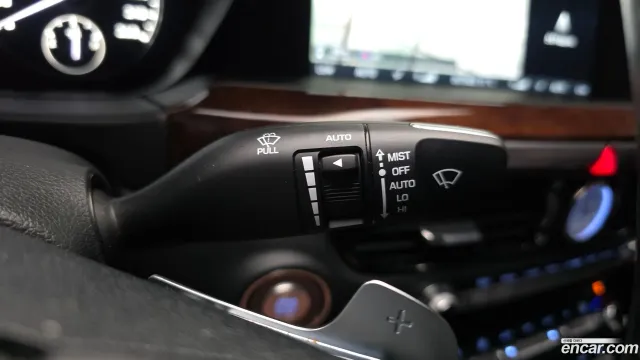 Genesis G90 (EQ900)