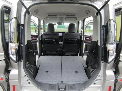 Suzuki Spacia Custom