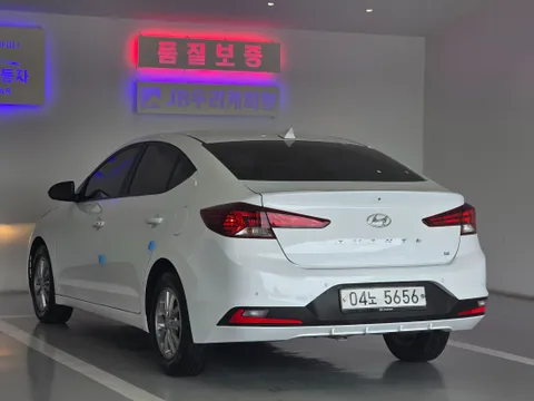 Hyundai Elantra (Avante)