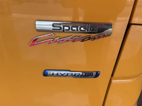 Suzuki Spacia Custom