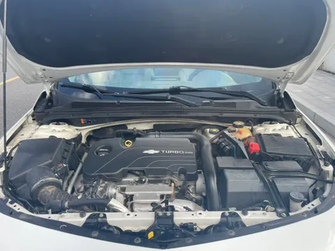 Chevrolet Malibu XL