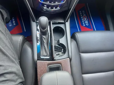 Cadillac XTS