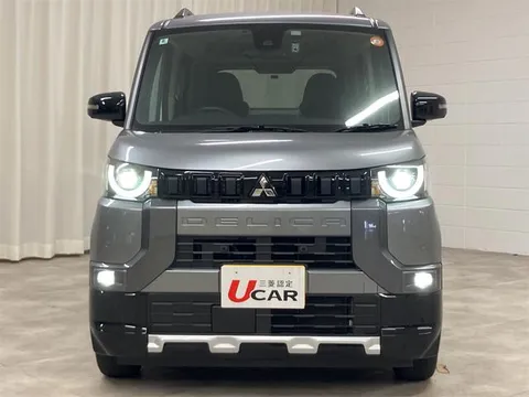 Mitsubishi Delica Mini