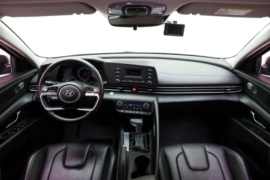 Hyundai Elantra (Avante)