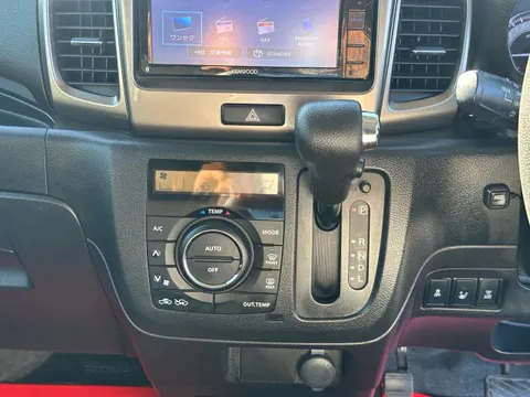 Suzuki Spacia Custom Z