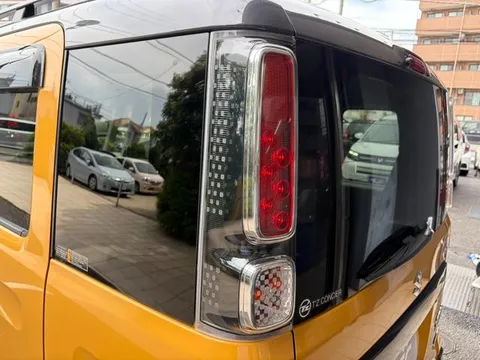 Suzuki Spacia Gear