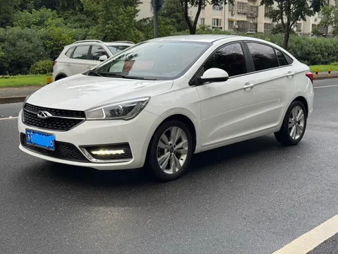 Chery Arrizo 5