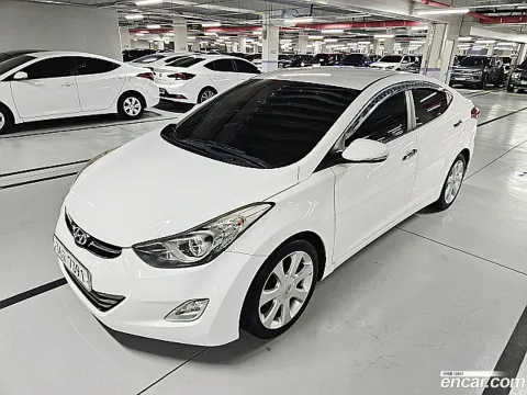 Hyundai Elantra (Avante)