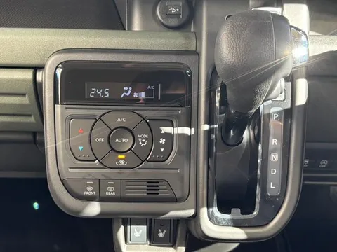 Suzuki Spacia Gear