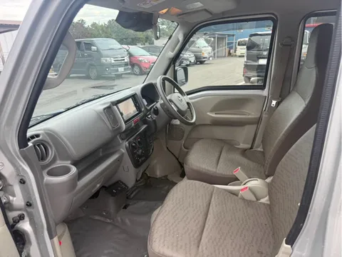 Nissan Clipper