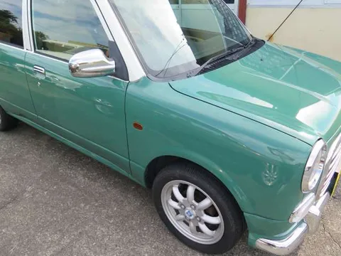 Daihatsu Mira Gino