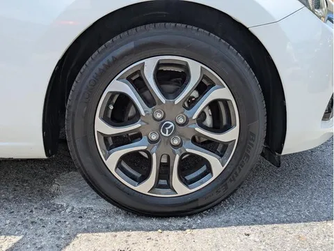 Mazda Mazda2 (Demio)