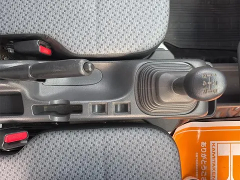 Nissan Clipper Truck