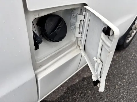 Mitsubishi Minicab Van