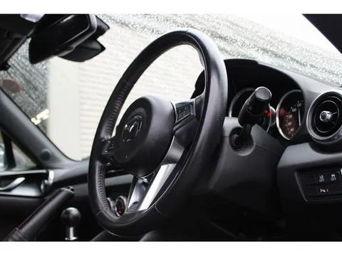 Mazda MX-5 (Roadster)