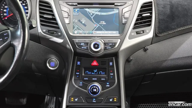 Hyundai Elantra (Avante)