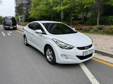 Hyundai Elantra (Avante)