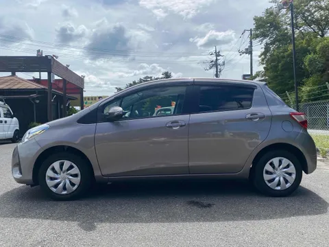 Toyota Yaris (Vitz)