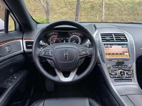 Lincoln MKZ