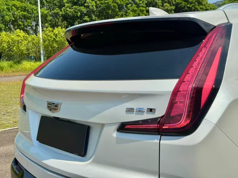 Cadillac XT4