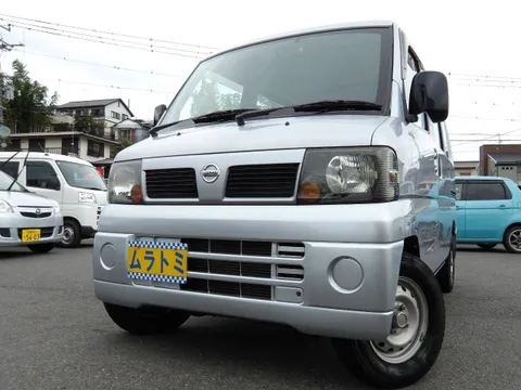 Nissan Clipper Van