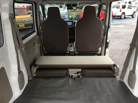 Nissan Clipper