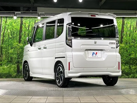 Suzuki Spacia Custom