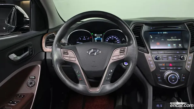 Hyundai Grand Santa Fe (Maxcruz)