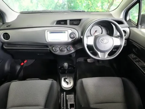 Toyota Yaris (Vitz)