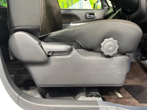 Mitsubishi eK Space Custom
