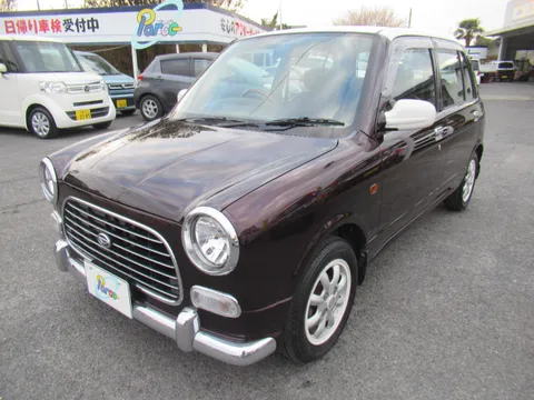 Daihatsu Mira Gino