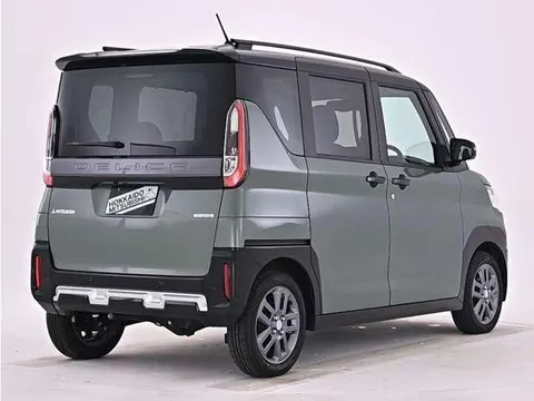 Mitsubishi Delica Mini