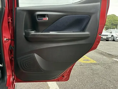 Mitsubishi eK X