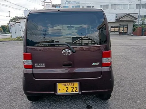 Toyota Pixis Space