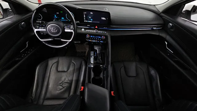Hyundai Elantra (Avante)