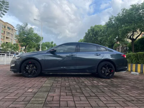 Chevrolet Malibu XL