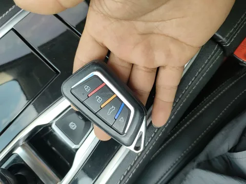 Changan CS85