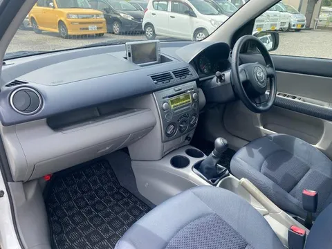 Mazda Mazda2 (Demio)