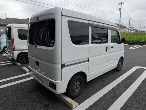 Nissan Clipper