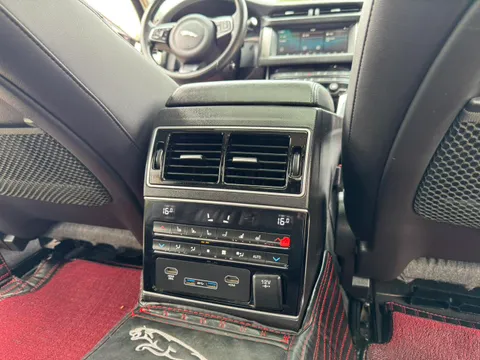 Jaguar XFL