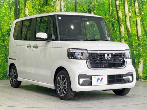 Honda N-BOX Custom