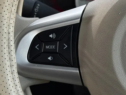 Daihatsu Mira Tocot