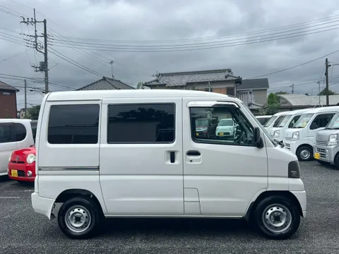 Mitsubishi Minicab Van