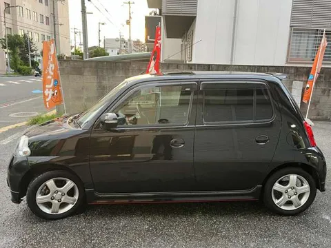Daihatsu Esse