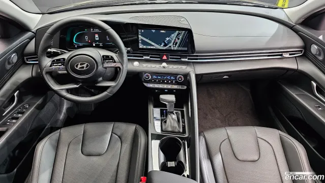 Hyundai Elantra (Avante)