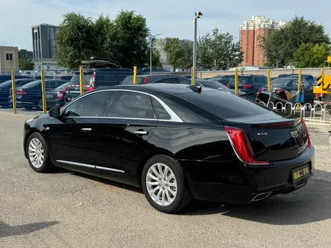Cadillac XTS