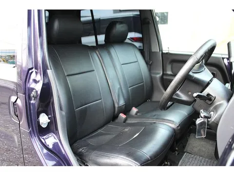 Daihatsu Naked