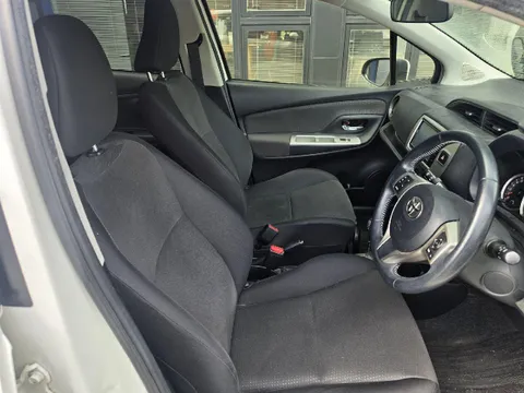 Toyota Yaris (Vitz)